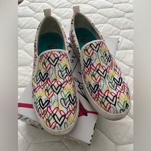 Skechers women’s slip on heart, drippin love